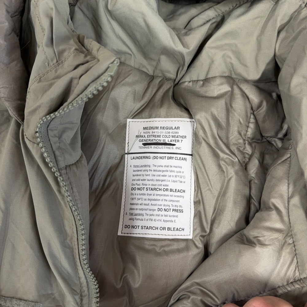 USGI U.S.Military ECW Gen III PCU Level 7 Primaloft Snow Parka Jacket Medium Reg - Picture 5 of 11